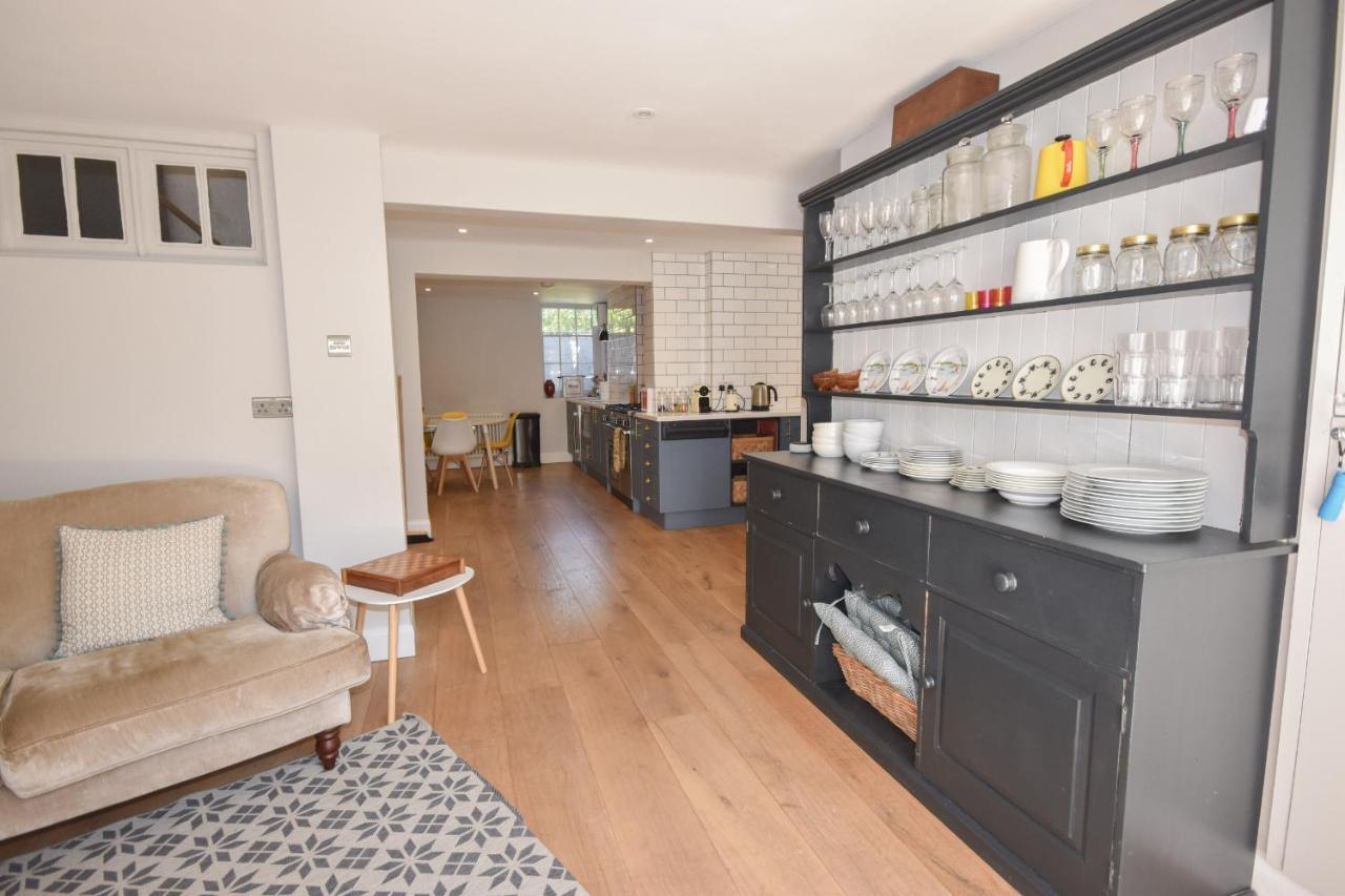 Arden Villa, Sleeps 8, Moments From The Golden Sandy Beach Of Ryde Ryde  Exterior foto